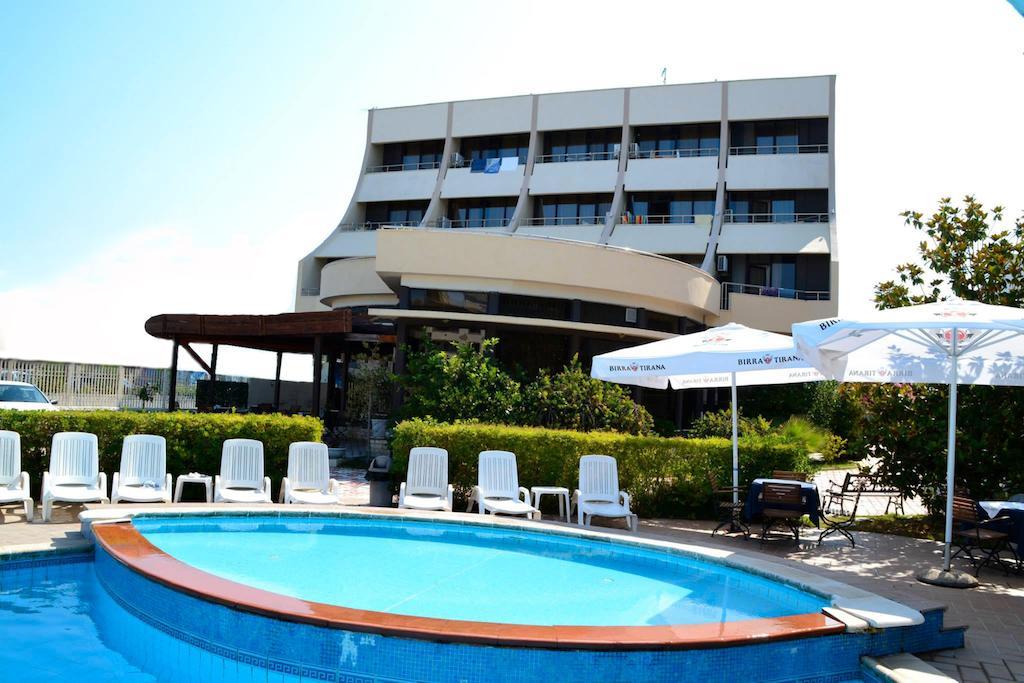 Akropoli Hotel Kryemëdhej Exterior foto